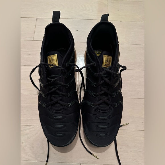 Men’s Air Vapormax Plus - Picture 2 of 5